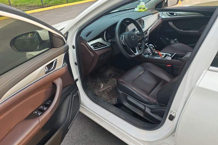 Used CHANGAN Eado 2018 1.6L GDI Automatic LingShang Model Driver Seat