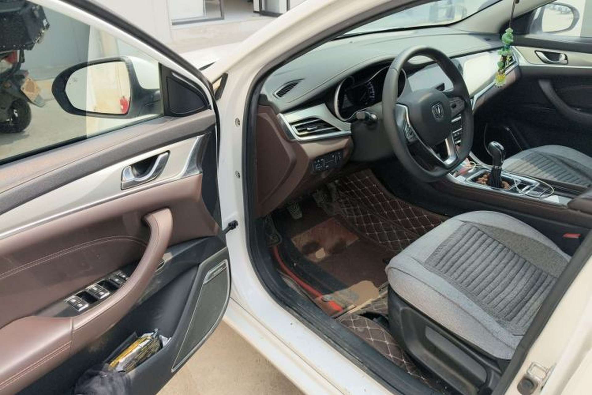 Used CHANGAN Eado 2018 1.6L GDI Manual LingShang Model Driver Seat