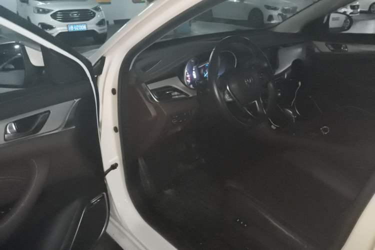 Used CHANGAN Eado 2018 1.6L GDI Automatic Prestige Model Driver Seat