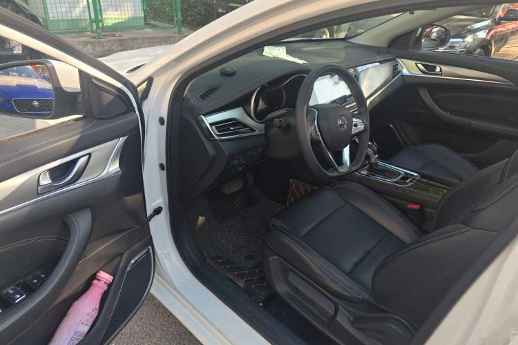 Used CHANGAN Eado 2018 High-Energy Edition 1.6L GDI Automatic Pioneer Model China V Standard Driver Seat