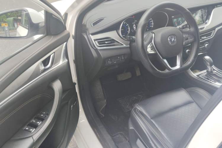 Used CHANGAN Eado 2018 High-Energy Edition 1.6L GDI Automatic Pioneer Model China V Standard Driver Seat