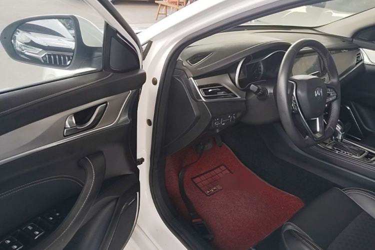Used CHANGAN Eado 2018 High-Energy Edition 1.6L GDI Automatic Pioneer Model China V Standard Driver Seat