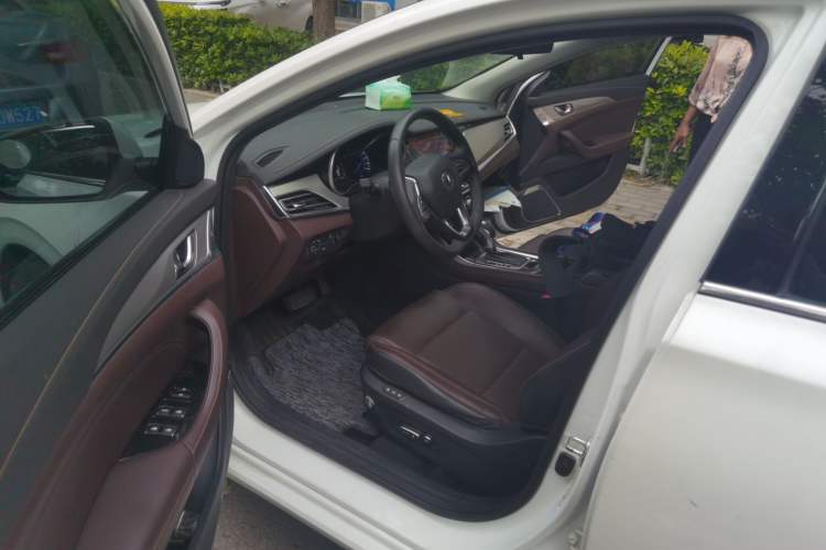 Used CHANGAN Eado 2018 High-Energy Edition 1.6L GDI Automatic Zhenfeng Model China V Standard Driver Seat