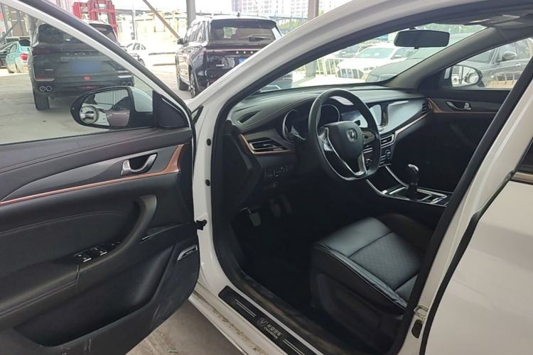 Used CHANGAN Eado 2018 1.6L GDI Manual Trendy Model China V Standard Driver Seat