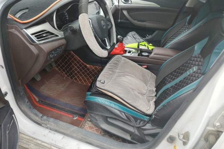 Used CHANGAN Eado 2018 1.6L GDI Manual LingShang Model Driver Seat
