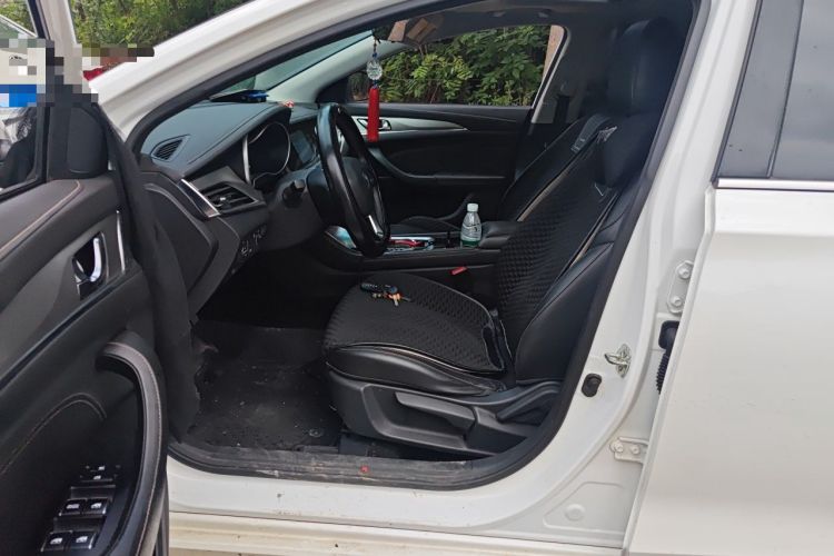 Used CHANGAN Eado 2018 1.6L GDI Automatic Fashion Edition Driver Seat