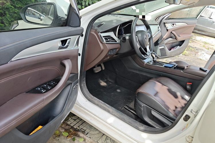 Used CHANGAN Eado 2018 1.6L GDI Automatic LingShang Model Driver Seat