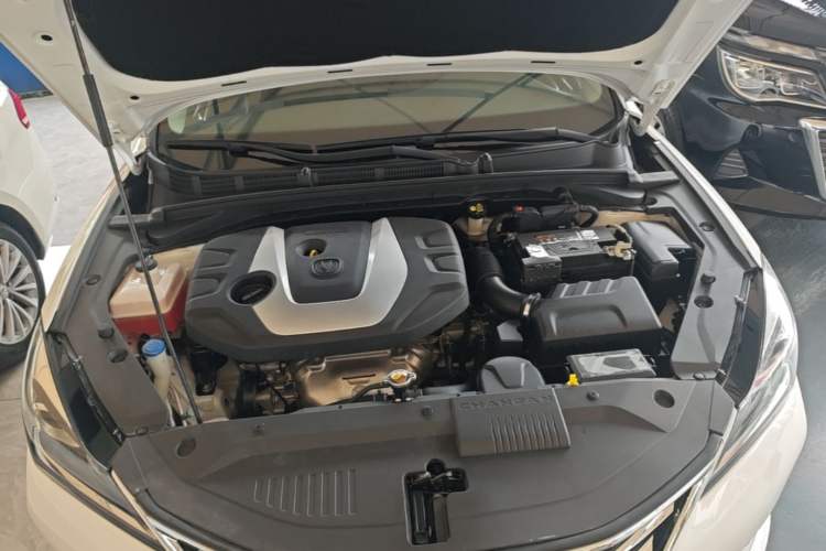 Used CHANGAN Eado 2018 High-Energy Edition 1.6L GDI Automatic Pioneer Model China V Standard Engine Bay
