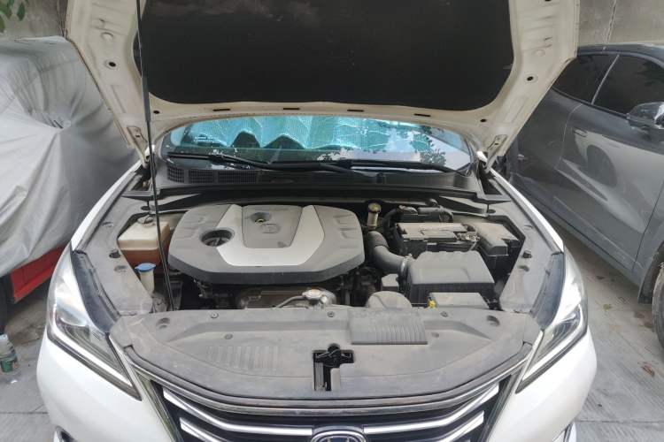Used CHANGAN Eado 2018 High-Energy Edition 1.6L GDI Automatic Pioneer Model China V Standard Engine Bay