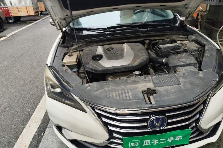 Used CHANGAN Eado 2018 High-Energy Edition 1.6L GDI Manual Pioneer Model China V Standard Engine Bay Right