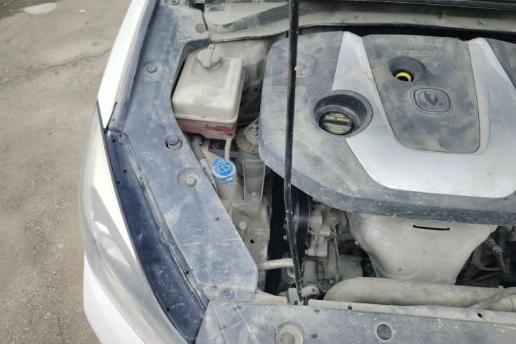 Used CHANGAN Eado 2018 1.6L GDI Manual LingShang Model Engine Bay Right