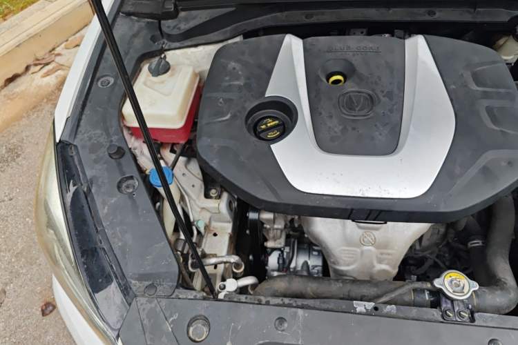 Used CHANGAN Eado 2018 1.6L GDI Automatic Fashion Edition Engine Bay Right