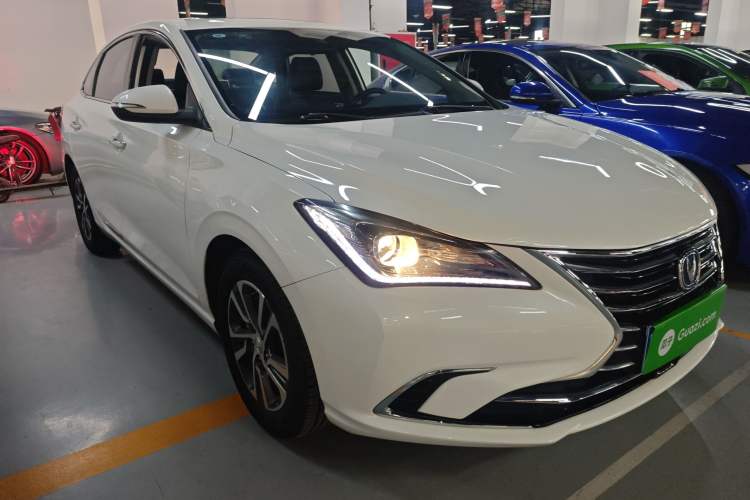 Used CHANGAN Eado 2018 High-Energy Edition 1.6L GDI Automatic Pioneer Model China V Standard Exterior 1