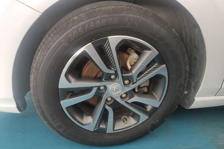 Used CHANGAN Eado 2018 High-Energy Edition 1.6L GDI Manual Pioneer Model China V Standard Exterior 1