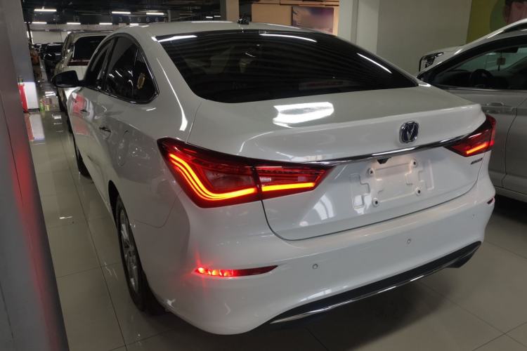 Used CHANGAN Eado 2018 High-Energy Edition 1.6L GDI Manual Pioneer Model China V Standard Exterior 2