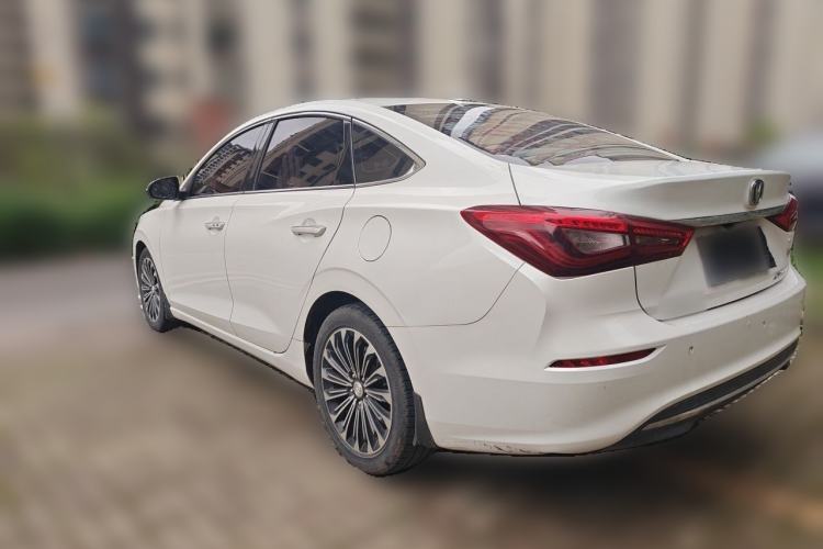 Used CHANGAN Eado 2018 High-Energy Edition 1.6L GDI Automatic Zhenfeng Model China V Standard Exterior 3