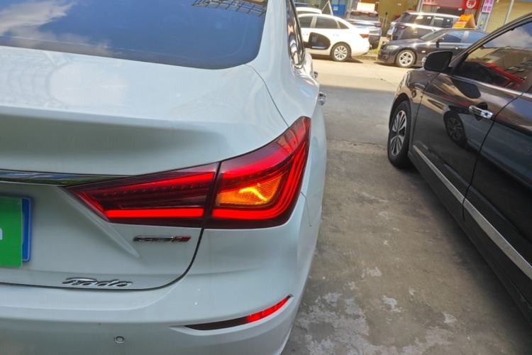 Used CHANGAN Eado 2018 High-Energy Edition 1.6L GDI Automatic Pioneer Model China V Standard Exterior 3