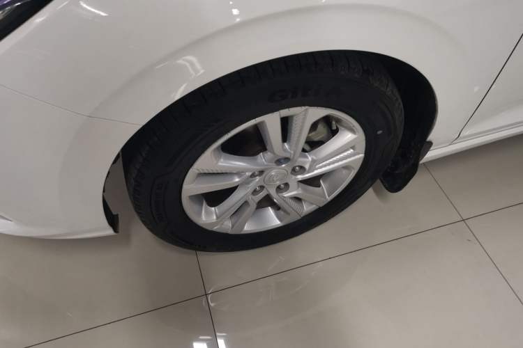 Used CHANGAN Eado 2018 High-Energy Edition 1.6L GDI Manual Pioneer Model China V Standard Exterior 4