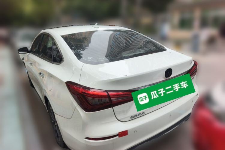 Used CHANGAN Eado 2018 1.6L GDI Automatic Fashion Edition Exterior 4
