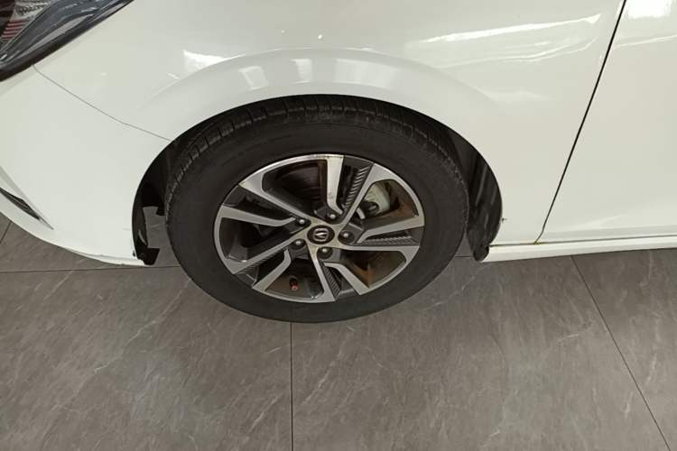 Used CHANGAN Eado 2018 1.6L GDI Manual Fashion Edition Exterior 4