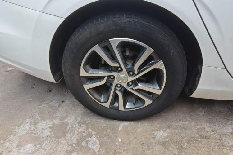 Used CHANGAN Eado 2018 High-Energy Edition 1.6L GDI Automatic Pioneer Model China V Standard Exterior 5
