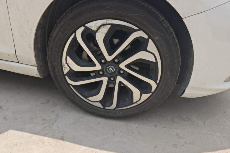Used CHANGAN Eado 2018 1.6L GDI Automatic Prestige Model Exterior 7