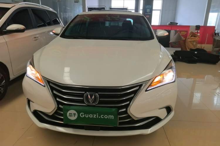 Used CHANGAN Eado 2018 1.6L GDI Manual Fashion Edition Front