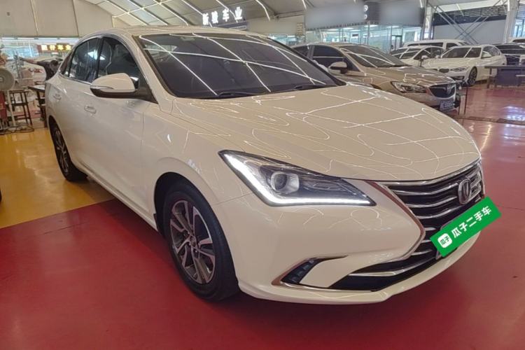 Used CHANGAN Eado 2018 1.6L GDI Automatic Fashion Edition Front Right 45 Deg