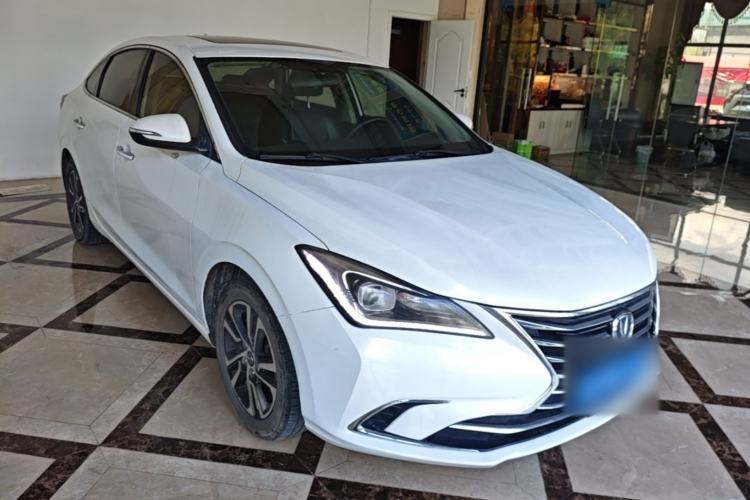 Used CHANGAN Eado 2018 1.6L GDI Manual Fashion Edition Front Right 45 Deg