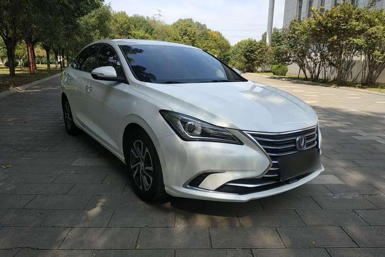 Used CHANGAN Eado 2018 High-Energy Edition 1.6L GDI Automatic Pioneer Model China V Standard Front Right 45 Deg