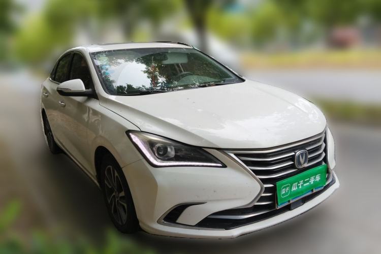 Used CHANGAN Eado 2018 1.6L GDI Automatic Fashion Edition Front Right 45 Deg