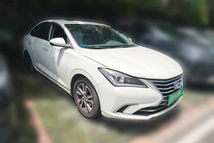 Used CHANGAN Eado 2018 1.6L GDI Automatic Fashion Edition Front Right 45 Deg