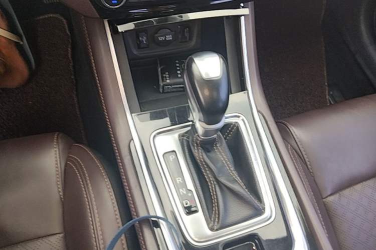Used CHANGAN Eado 2018 1.6L GDI Automatic Prestige Model Gear Lever