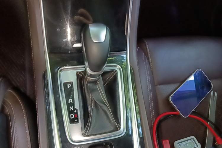 Used CHANGAN Eado 2018 High-Energy Edition 1.6L GDI Automatic Lingfeng Model China V Standard Gear Lever