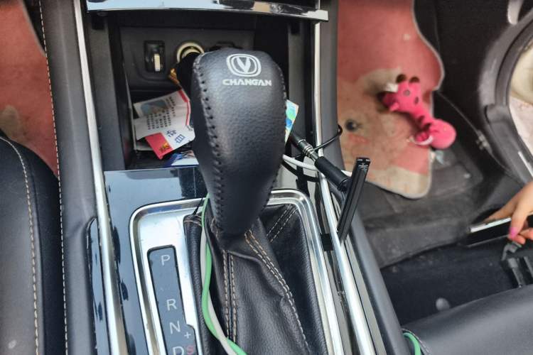 Used CHANGAN Eado 2018 High-Energy Edition 1.6L GDI Automatic Pioneer Model China V Standard Gear Lever