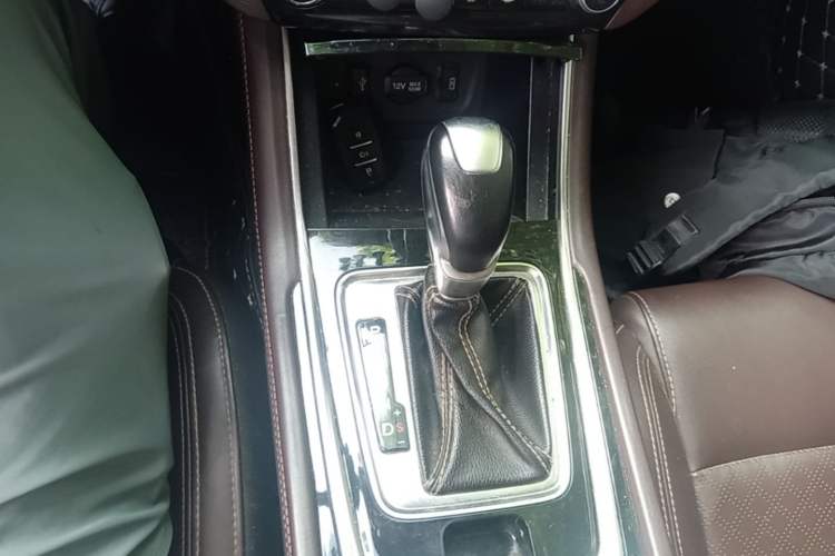Used CHANGAN Eado 2018 1.6L GDI Automatic LingShang Model Gear Lever