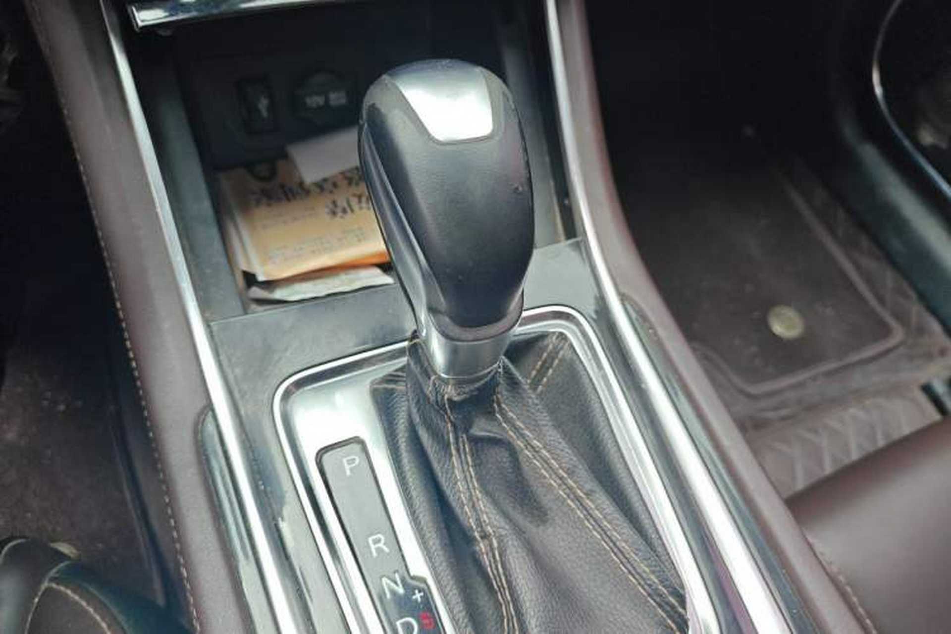 Used CHANGAN Eado 2018 High-Energy Edition 1.6L GDI Automatic Zhenfeng Model China V Standard Gear Lever