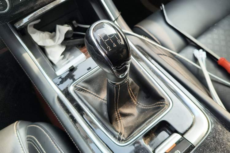 Used CHANGAN Eado 2018 1.6L GDI Manual Fashion Edition Gear Lever