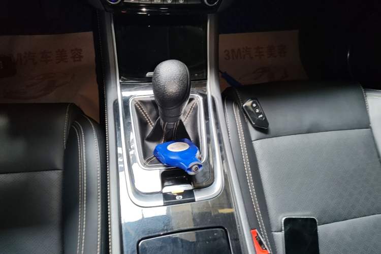 Used CHANGAN Eado 2018 High-Energy Edition 1.6L GDI Manual Pioneer Model China V Standard Gear Lever