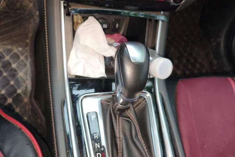 Used CHANGAN Eado 2018 1.6L GDI Automatic Trendy Model China V Standard Gear Lever