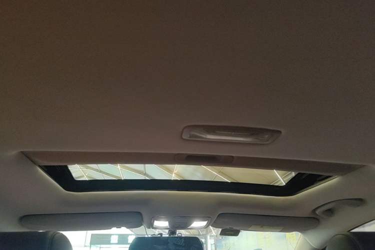 Used CHANGAN Eado 2018 1.6L GDI Automatic Fashion Edition Headliner