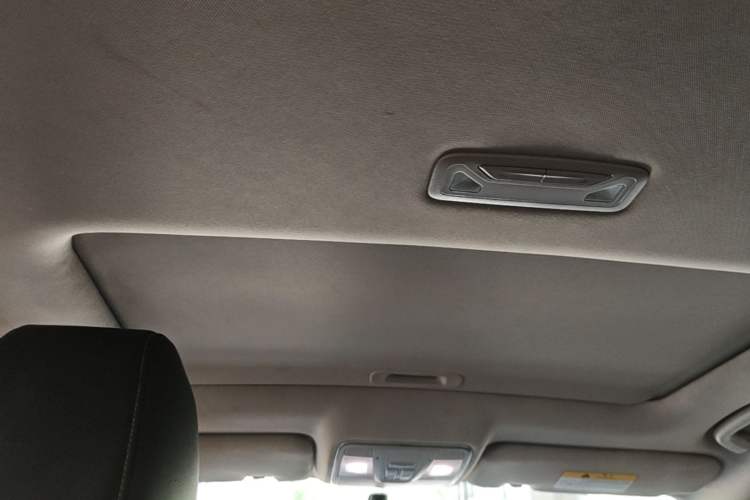Used CHANGAN Eado 2018 1.6L GDI Manual Fashion Edition Headliner