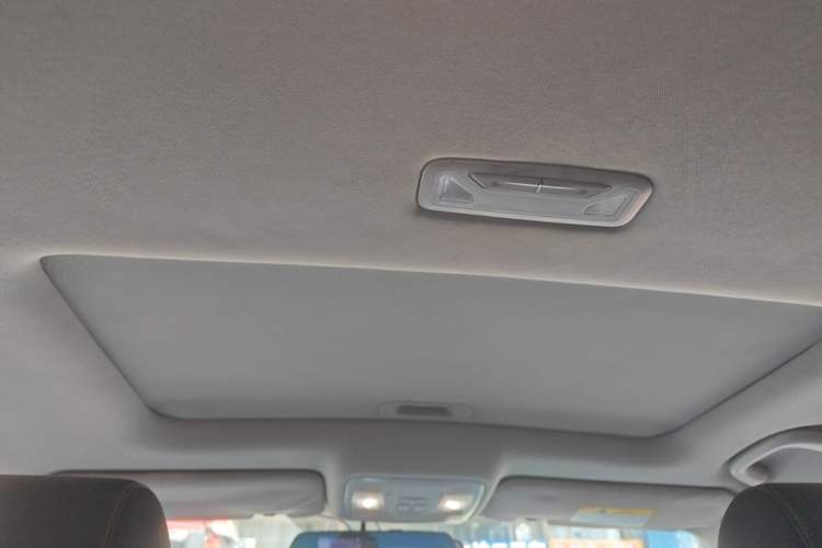 Used CHANGAN Eado 2018 High-Energy Edition 1.6L GDI Automatic Pioneer Model China V Standard Headliner