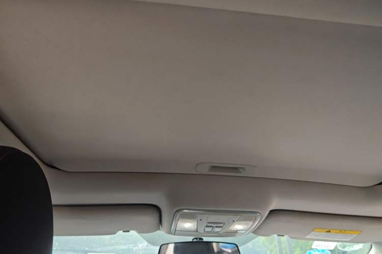 Used CHANGAN Eado 2018 High-Energy Edition 1.6L GDI Automatic Pioneer Model China V Standard Headliner