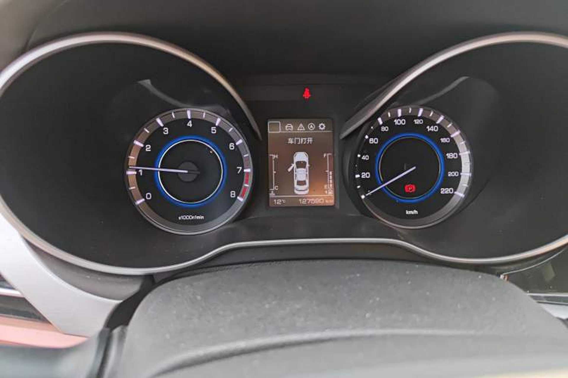 Used CHANGAN Eado 2018 1.6L GDI Manual New Trendy Model China V Standard Instrument Cluster