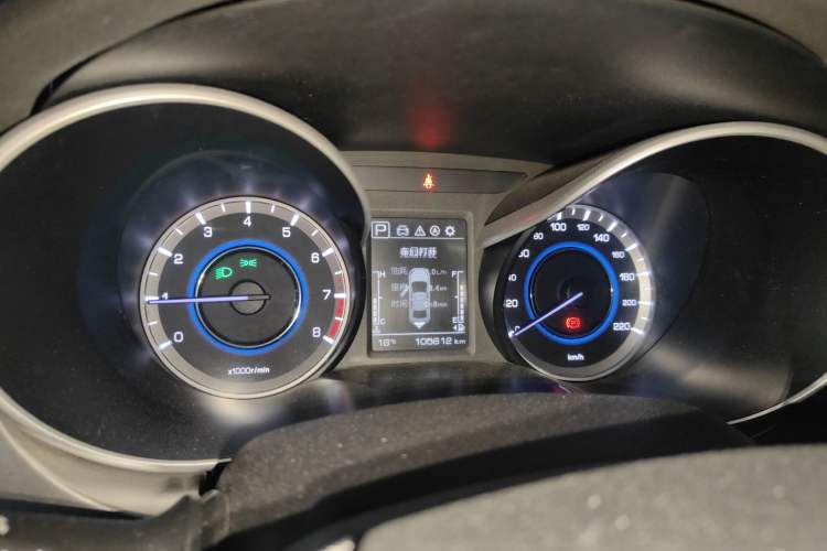 Used CHANGAN Eado 2018 1.6L GDI Automatic Fashion Edition Instrument Cluster