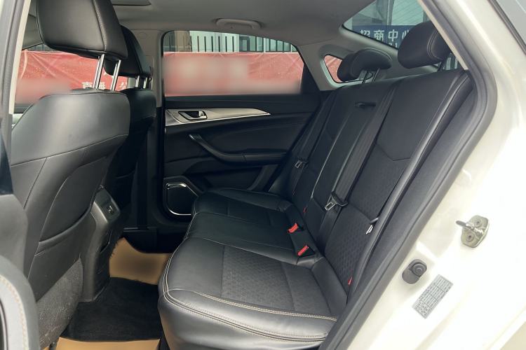 Used CHANGAN Eado 2018 High-Energy Edition 1.6L GDI Automatic Pioneer Model China V Standard Interior 11