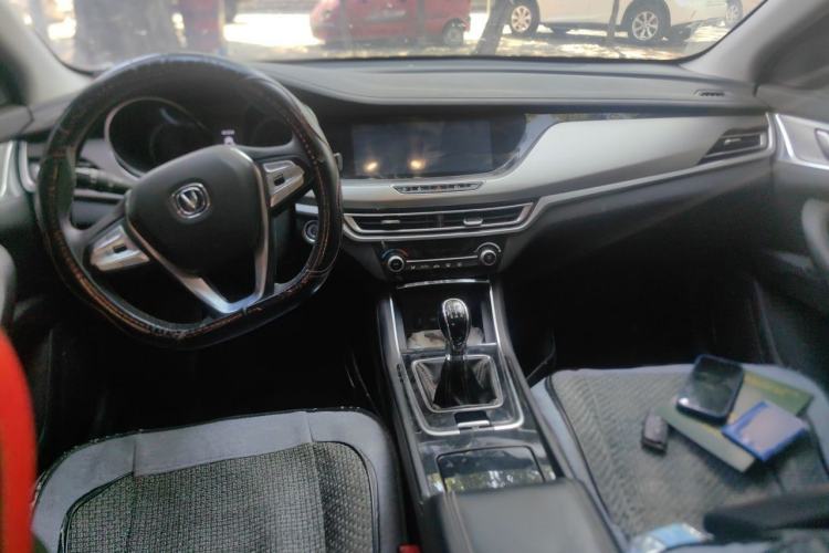 Used CHANGAN Eado 2018 High-Energy Edition 1.6L GDI Manual Pioneer Model China V Standard Interior 2