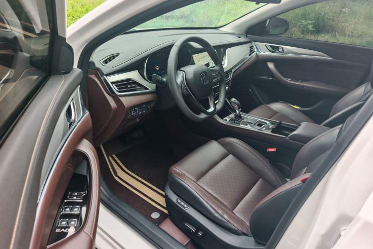 Used CHANGAN Eado 2018 High-Energy Edition 1.6L GDI Automatic Lingfeng Model China V Standard Interior 2