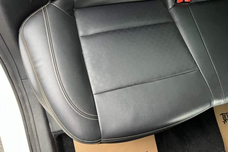 Used CHANGAN Eado 2018 High-Energy Edition 1.6L GDI Automatic Pioneer Model China V Standard Interior 5